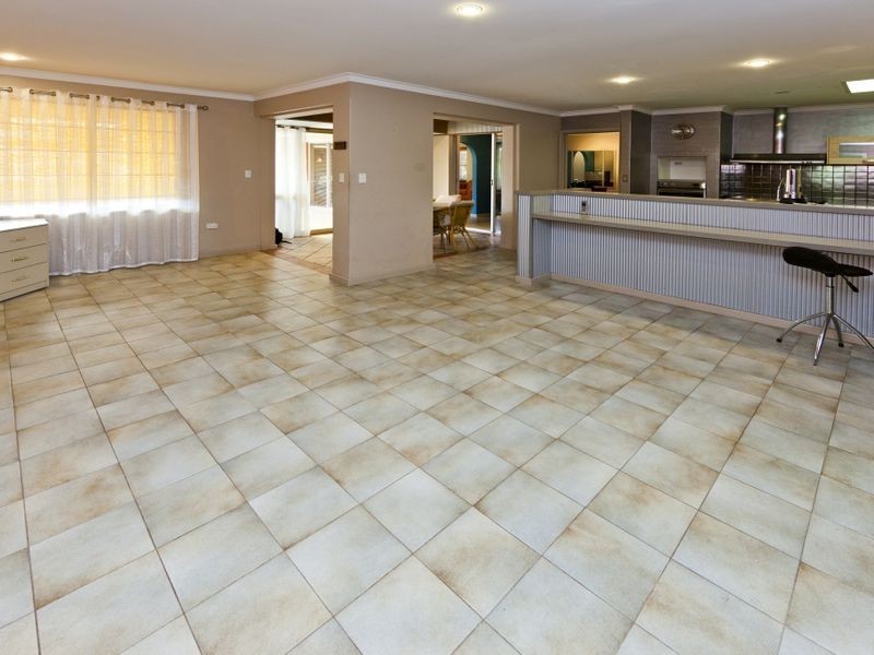 55 Watsonia Road, Gooseberry Hill WA 6076