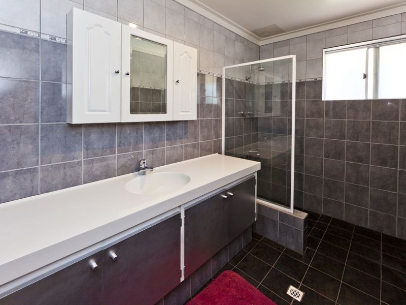 55 Watsonia Road, Gooseberry Hill WA 6076