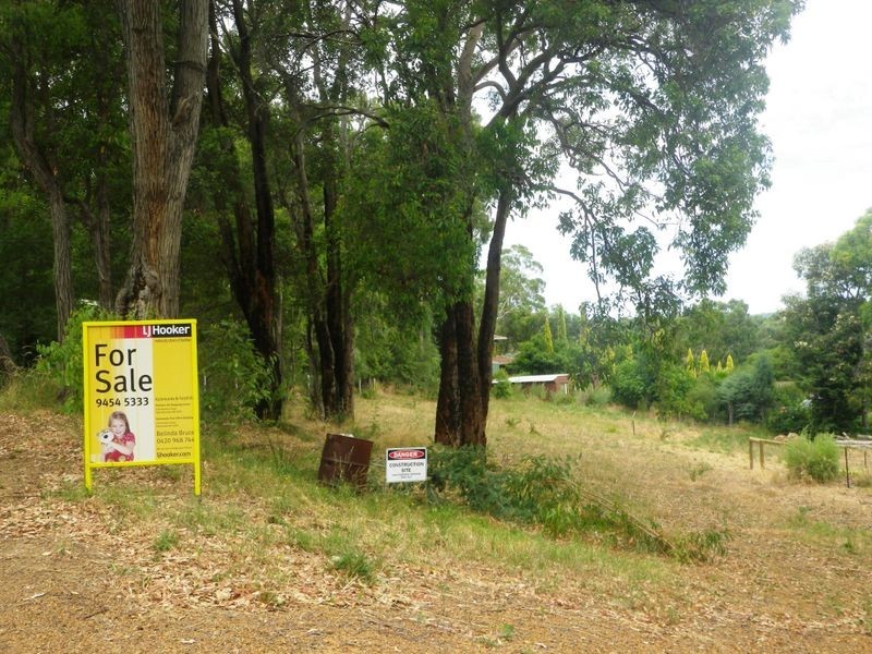 9 Jacaranda Court, Roleystone WA 6111