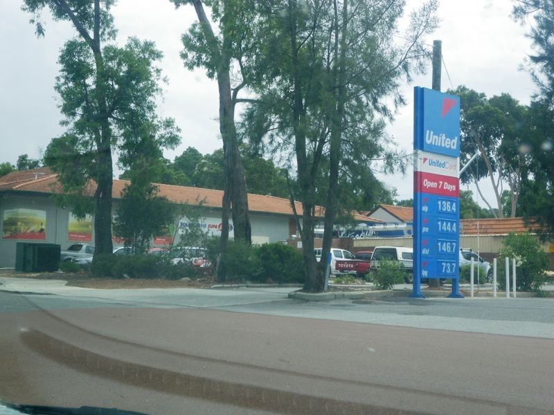 9 Jacaranda Court, Roleystone WA 6111