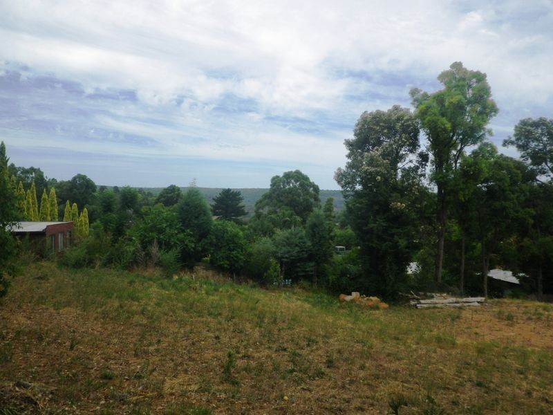 9 Jacaranda Court, Roleystone WA 6111