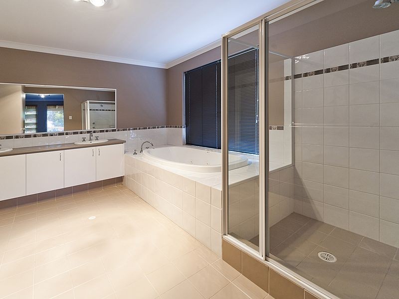 9 Thirlmere Way, High Wycombe WA 6057