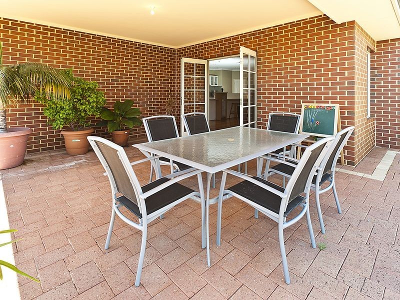 9 Thirlmere Way, High Wycombe WA 6057