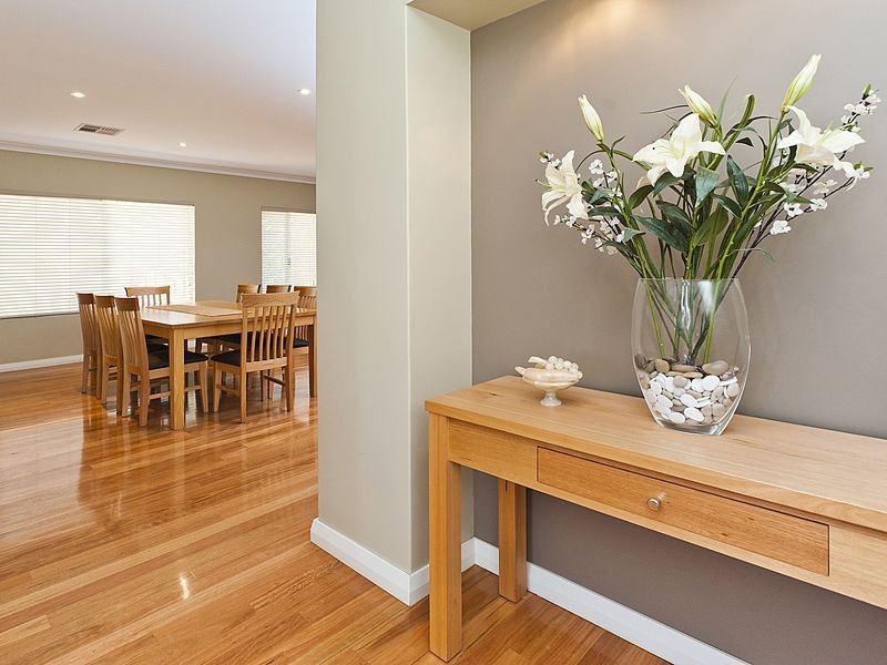 9 Thirlmere Way, High Wycombe WA 6057