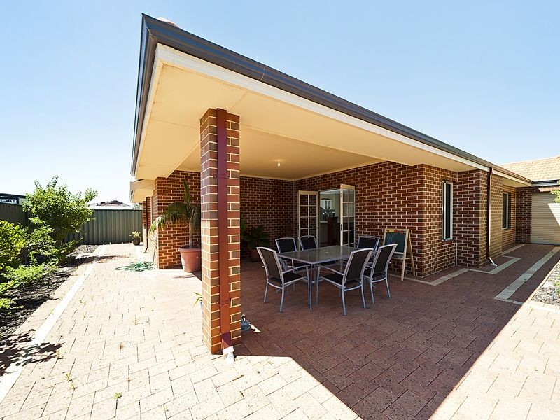 9 Thirlmere Way, High Wycombe WA 6057