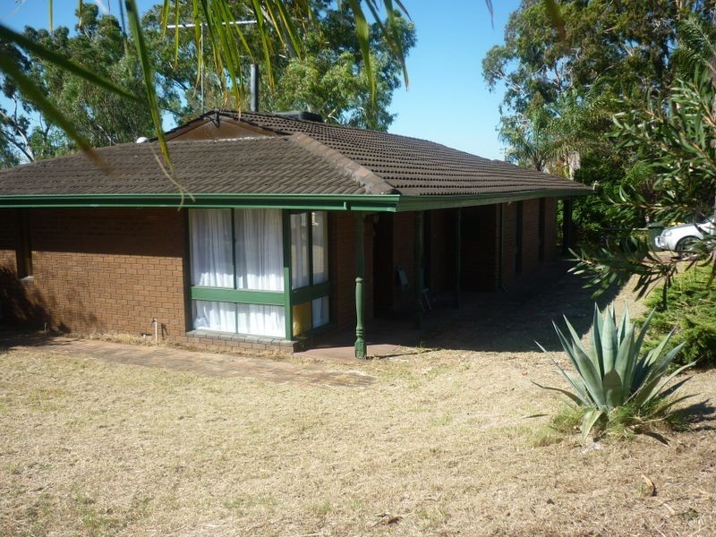 500 Kalamunda Road, High Wycombe WA 6057