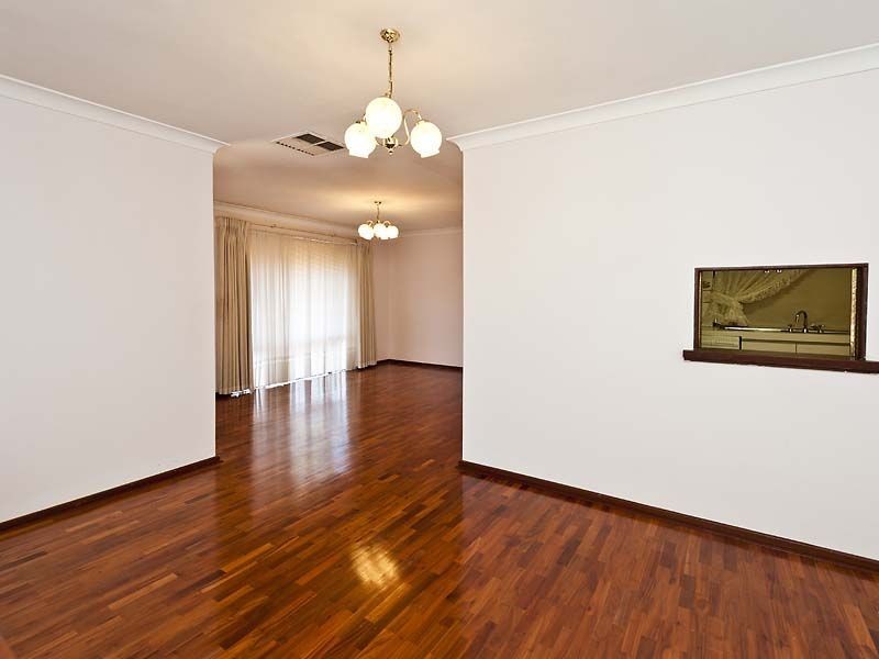 3 Sparrow Court, High Wycombe WA 6057