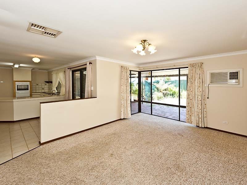 3 Sparrow Court, High Wycombe WA 6057