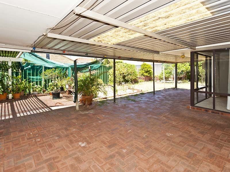 3 Sparrow Court, High Wycombe WA 6057