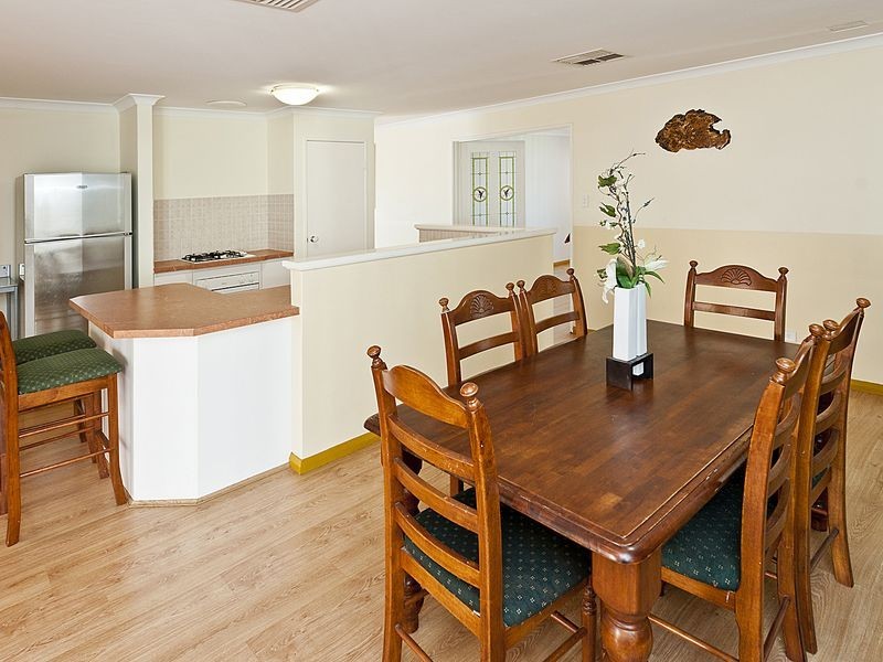 59 Buttercup Crescent, High Wycombe WA 6057