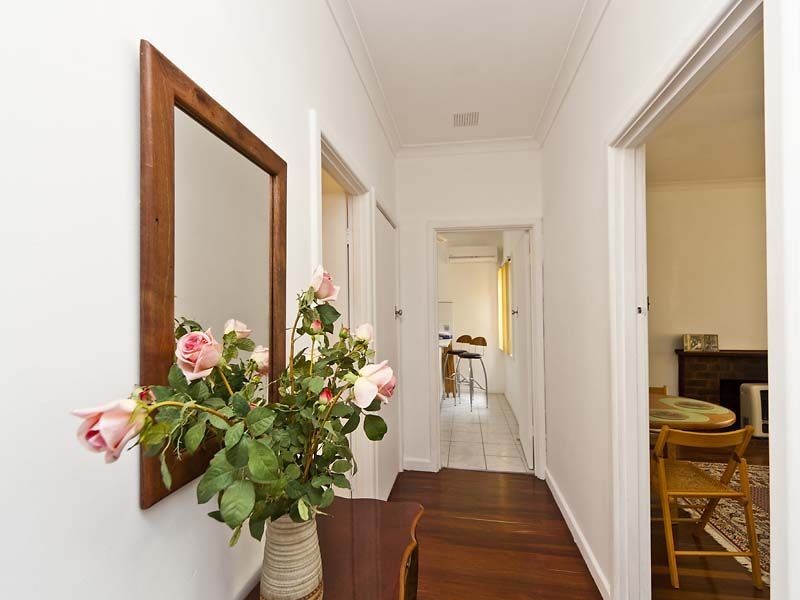 5 Hamilton Road, High Wycombe WA 6057