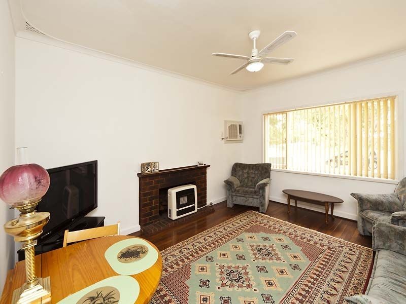 5 Hamilton Road, High Wycombe WA 6057