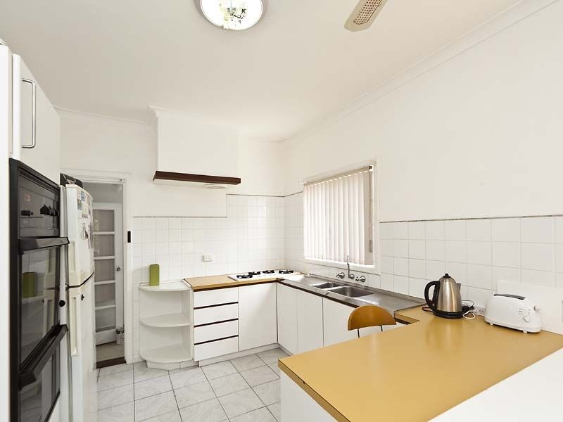 5 Hamilton Road, High Wycombe WA 6057