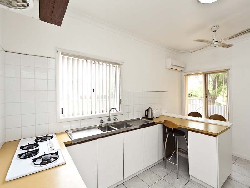 5 Hamilton Road, High Wycombe WA 6057