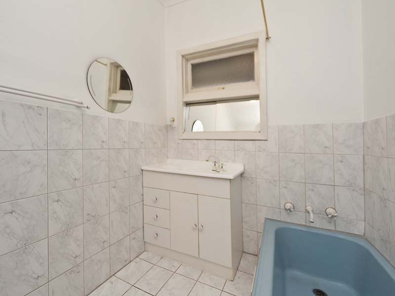 5 Hamilton Road, High Wycombe WA 6057