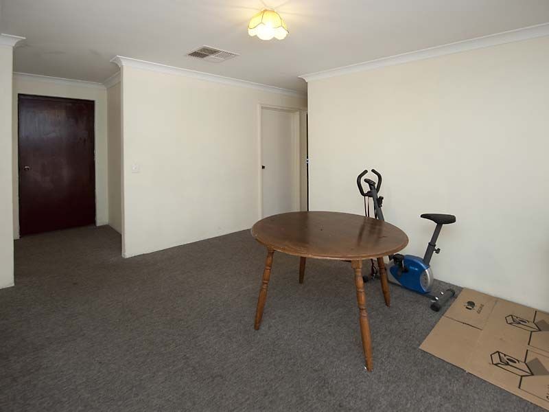 15 Golden Crescent, High Wycombe WA 6057
