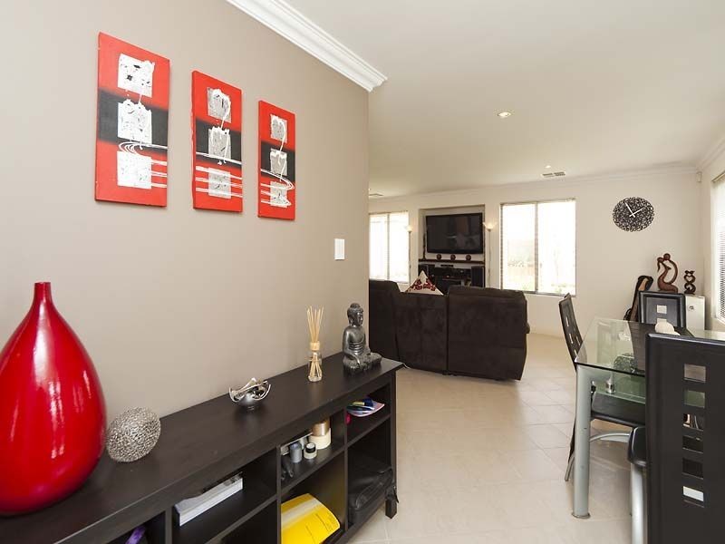 10b Epping Court, High Wycombe WA 6057