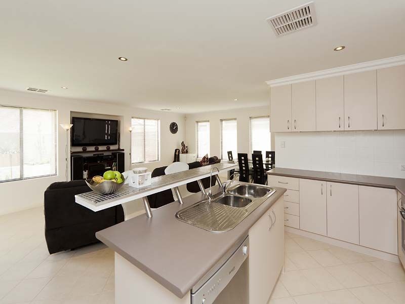 10b Epping Court, High Wycombe WA 6057