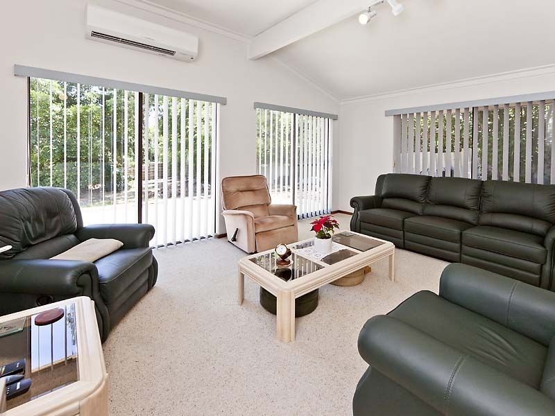 6 Tom Millar Close, Kalamunda WA 6076