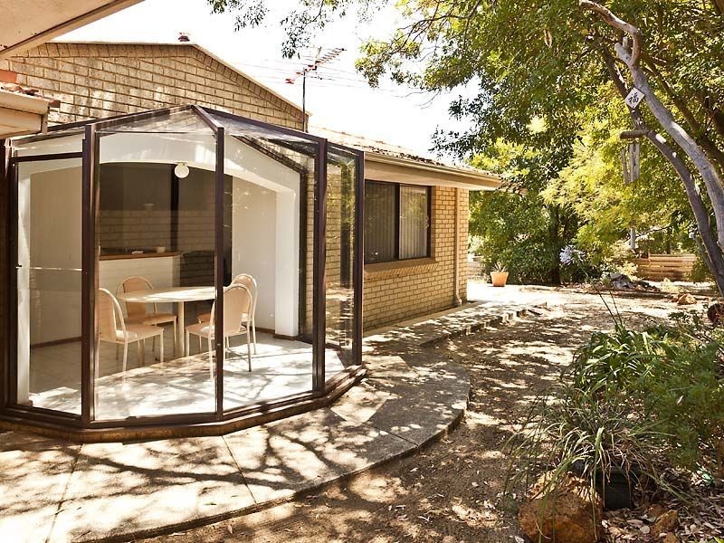 6 Tom Millar Close, Kalamunda WA 6076