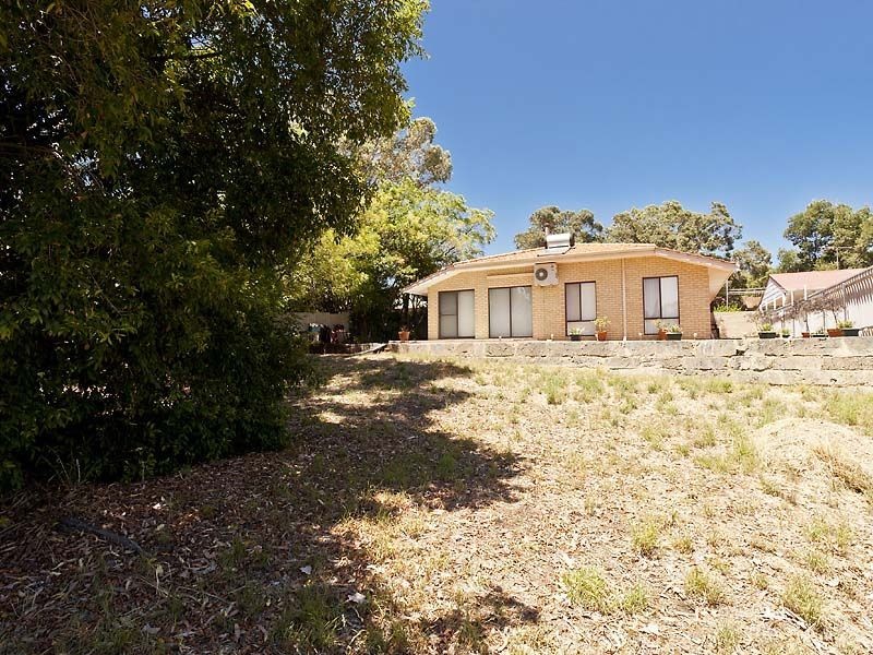 6 Tom Millar Close, Kalamunda WA 6076