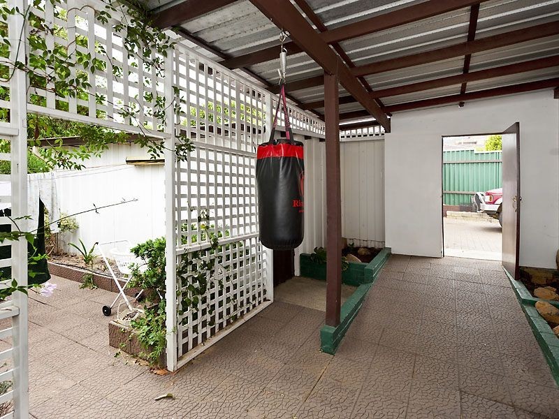 28 Lucich Street, Kelmscott WA 6111