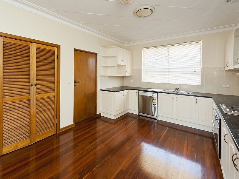 20 Newburn Road, High Wycombe WA 6057