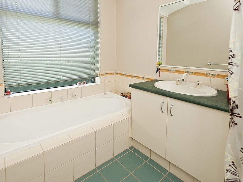238 Adelaide Street, High Wycombe WA 6057