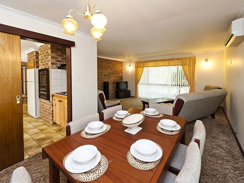 19 Landers Road, Lesmurdie WA 6076