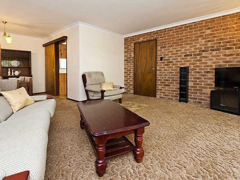 19 Landers Road, Lesmurdie WA 6076