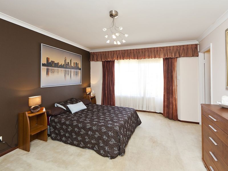 15 Bradley Way, High Wycombe WA 6057