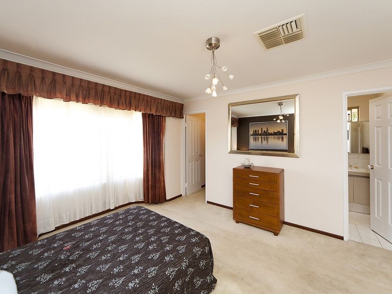 15 Bradley Way, High Wycombe WA 6057