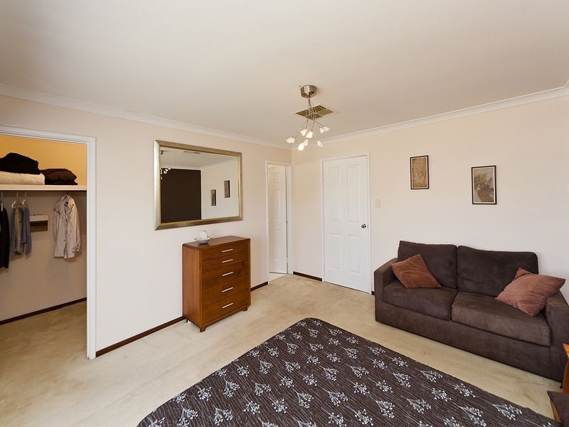 15 Bradley Way, High Wycombe WA 6057