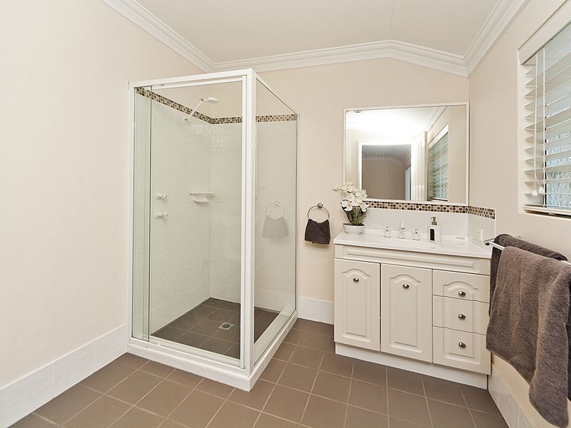 7 Hillside Crescent, Gooseberry Hill WA 6076