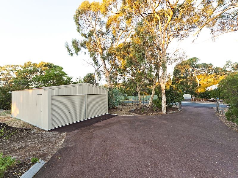 7 Hillside Crescent, Gooseberry Hill WA 6076