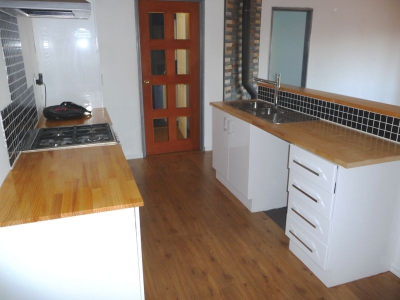 40 Watsonia Road, Gooseberry Hill WA 6076