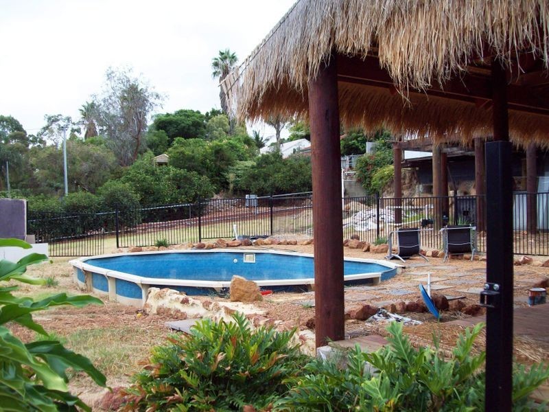 40 Watsonia Road, Gooseberry Hill WA 6076