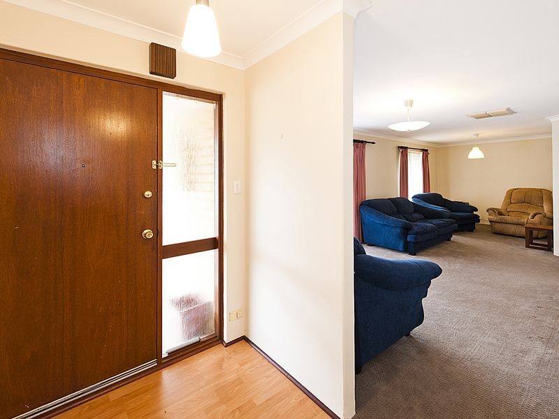 4 Lemon Court, High Wycombe WA 6057