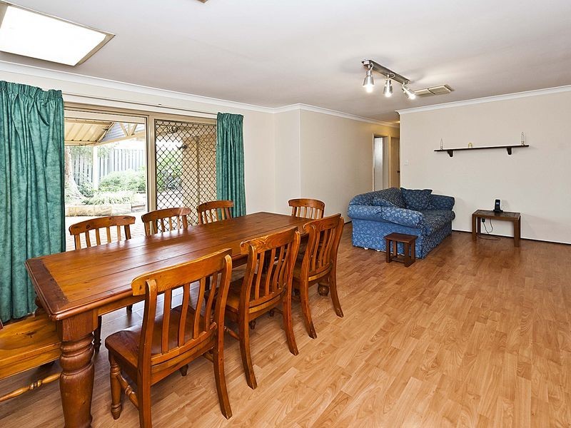 4 Lemon Court, High Wycombe WA 6057