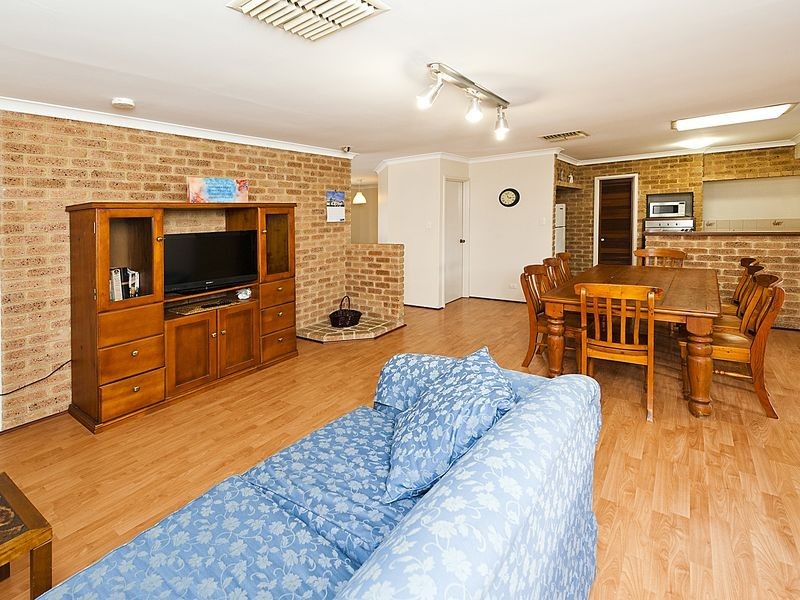 4 Lemon Court, High Wycombe WA 6057