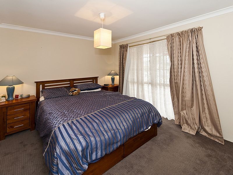 4 Lemon Court, High Wycombe WA 6057