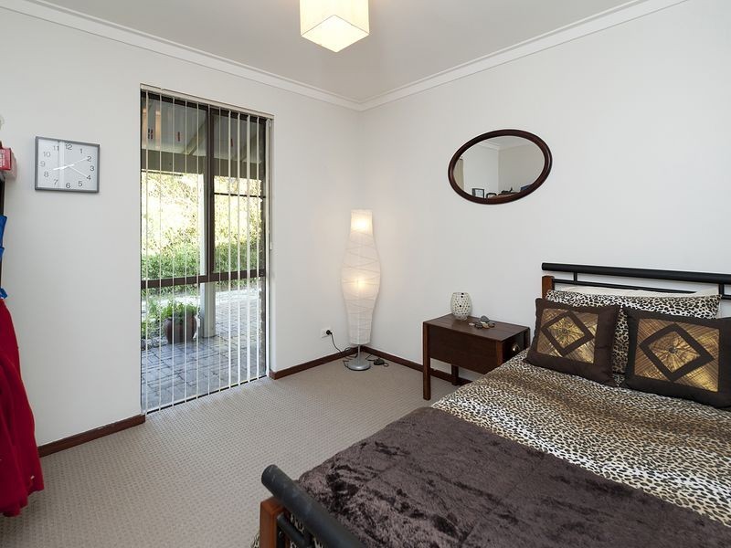3 Irwin Place, Maida Vale WA 6057