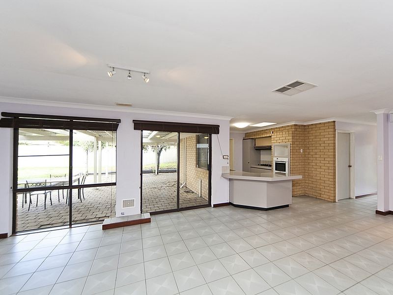 3 Sharpe Way, High Wycombe WA 6057