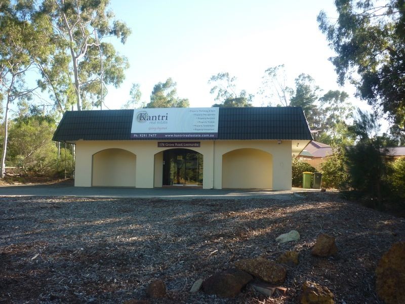 176 Grove Road, Lesmurdie WA 6076