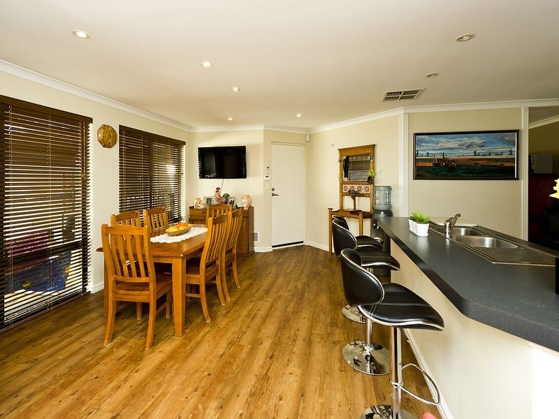 13 Myerson Crescent, Maida Vale WA 6057