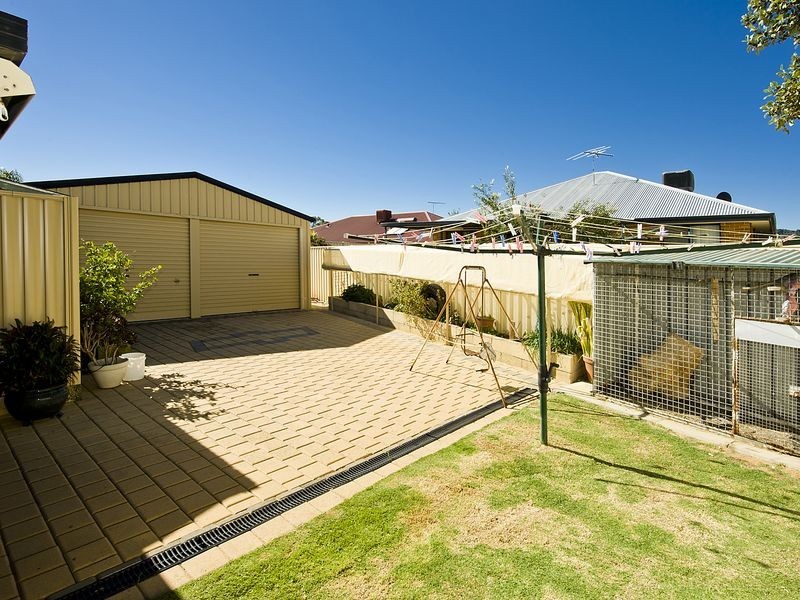 13 Myerson Crescent, Maida Vale WA 6057