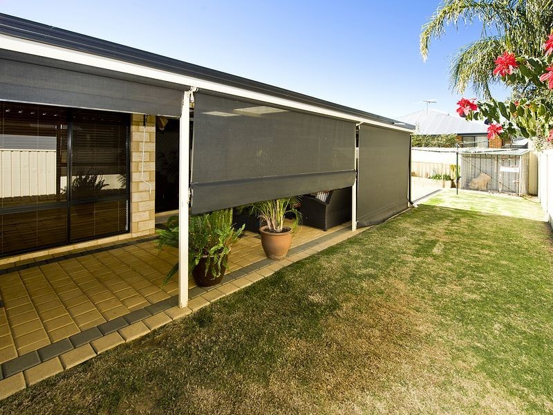 13 Myerson Crescent, Maida Vale WA 6057