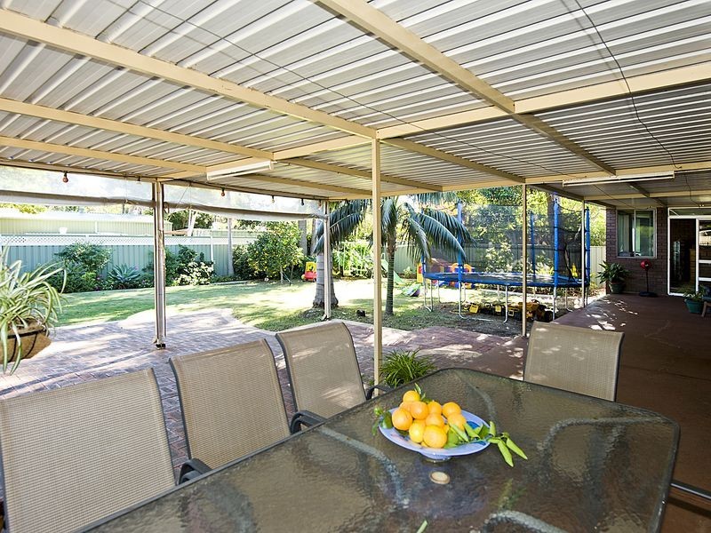 7 Casuarina Road, Maida Vale WA 6057