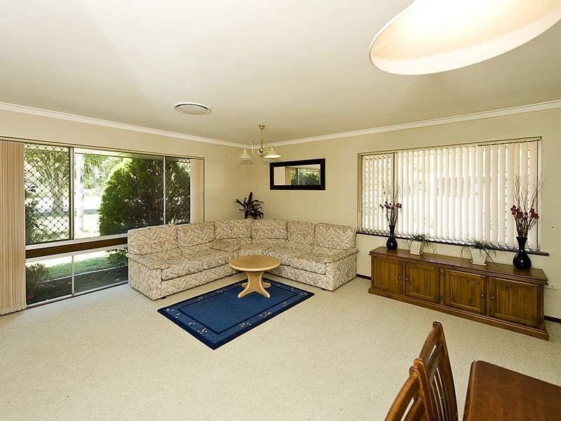 7 Casuarina Road, Maida Vale WA 6057