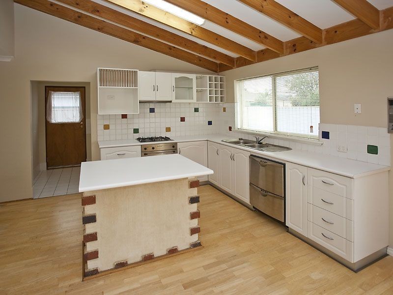 13 Littlefield Road, High Wycombe WA 6057